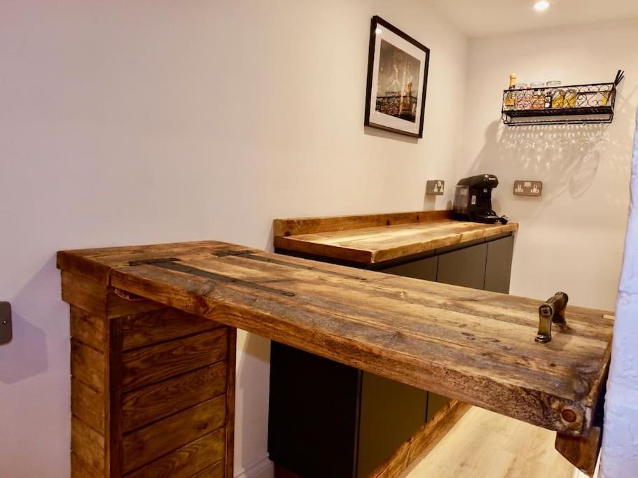 Newly Renovated Stunning Warehouse Apartment Bournemouth Exterior photo