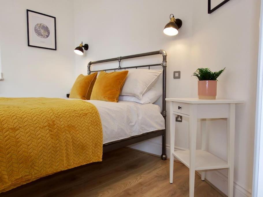 Newly Renovated Stunning Warehouse Apartment Bournemouth Exterior photo