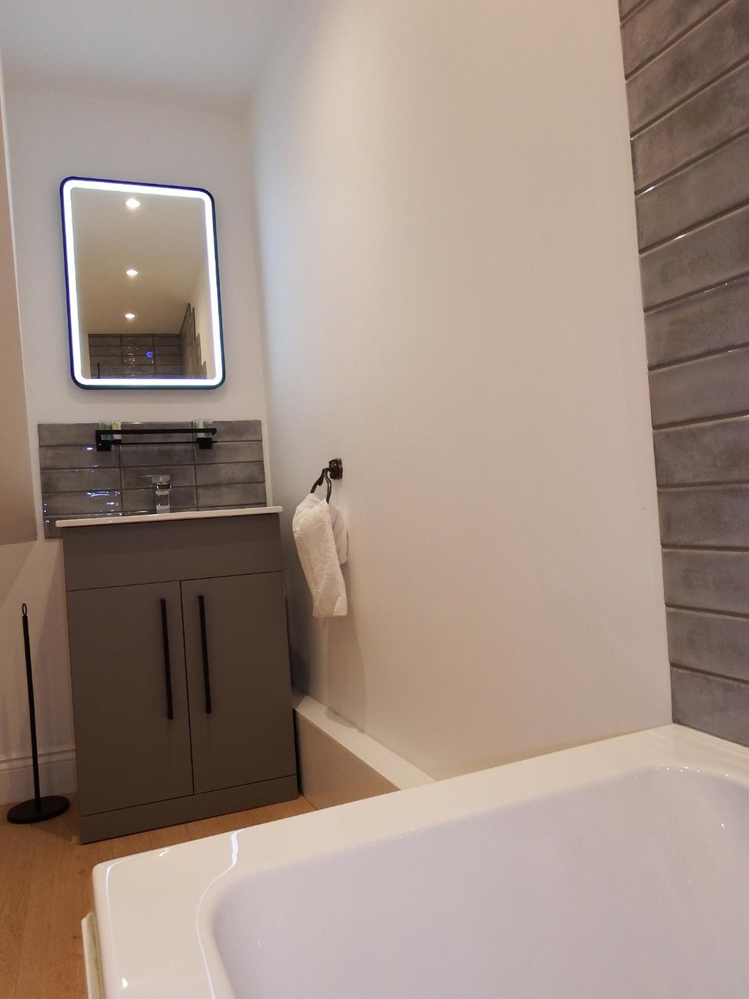 Newly Renovated Stunning Warehouse Apartment Bournemouth Exterior photo