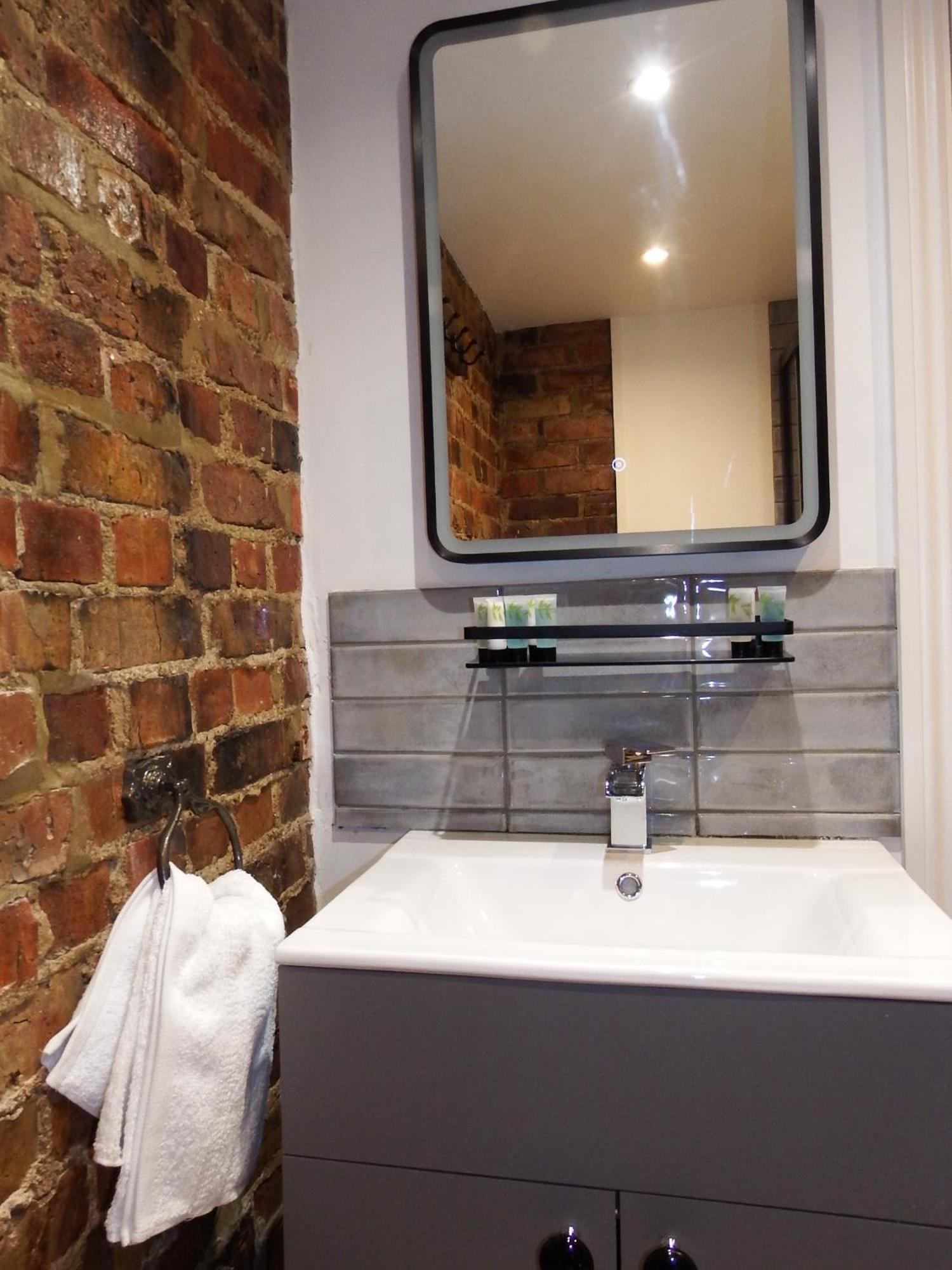 Newly Renovated Stunning Warehouse Apartment Bournemouth Exterior photo